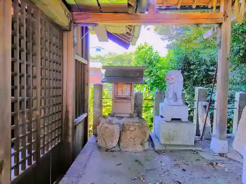 神明社（甲新田須賀北）の末社