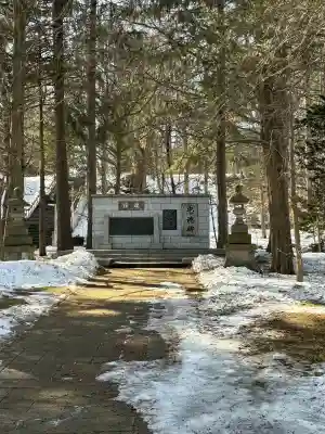 音更神社の{uncategorized: "未分類", other: "その他", undefined: "問題あり", building: "その他建物", grave: "お墓", sacred_gate: "鳥居", guardian: "狛犬", statue: "像", buddha: "仏像", history: "歴史", nature: "自然", garden: "庭園", animal: "動物", pagoda: "塔", temizu: "手水舎", mountain_gate: "山門・神門", sanctuary: "本殿・本堂", subordinate: "末社・摂社", art: "芸術", scenery: "景色", jizo: "地蔵", ema: "絵馬", goshuin: "御朱印", omikuji: "おみくじ", items: "授与品その他", amulet: "お守り", goshuincho: "御朱印帳", eats: "食事", festival: "お祭り", votive_dance: "神楽", shichigosan: "七五三参", wedding: "結婚式", experience: "体験その他", initially: "初詣", around: "周辺", anti_infection: "感染症対策"}