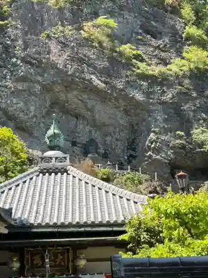 宝山寺の{uncategorized: "未分類", other: "その他", undefined: "問題あり", building: "その他建物", grave: "お墓", sacred_gate: "鳥居", guardian: "狛犬", statue: "像", buddha: "仏像", history: "歴史", nature: "自然", garden: "庭園", animal: "動物", pagoda: "塔", temizu: "手水舎", mountain_gate: "山門・神門", sanctuary: "本殿・本堂", subordinate: "末社・摂社", art: "芸術", scenery: "景色", jizo: "地蔵", ema: "絵馬", goshuin: "御朱印", omikuji: "おみくじ", items: "授与品その他", amulet: "お守り", goshuincho: "御朱印帳", eats: "食事", festival: "お祭り", votive_dance: "神楽", shichigosan: "七五三参", wedding: "結婚式", experience: "体験その他", initially: "初詣", around: "周辺", anti_infection: "感染症対策"}