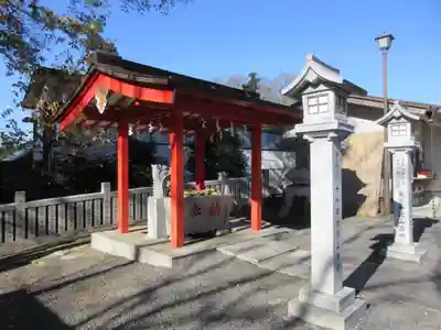 加波山神社真壁拝殿の手水舎