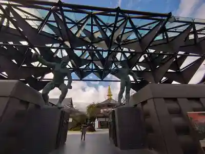 一心寺の山門・神門