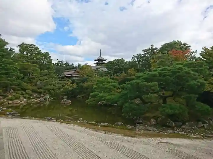 仁和寺の庭園