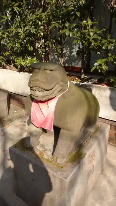 市谷亀岡八幡宮の狛犬
