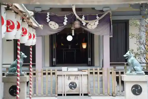 宮益御嶽神社の本殿・本堂