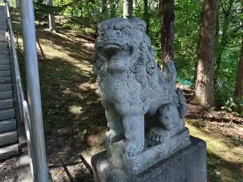 足寄神社の狛犬