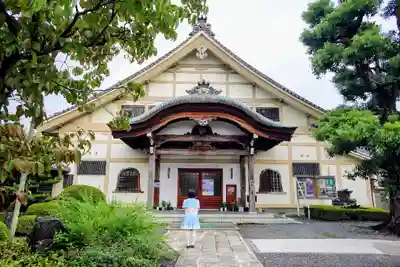 曼陀羅寺の本殿・本堂