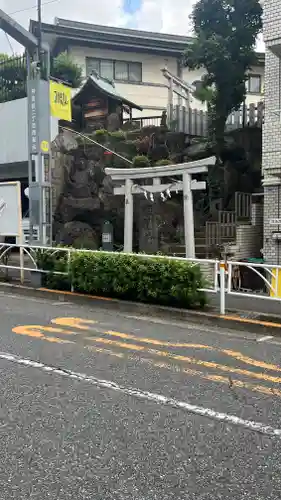 榎稲荷神社の鳥居