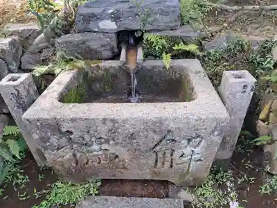 月読神社（松尾大社摂社）の手水舎