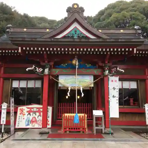 加紫久利神社の本殿