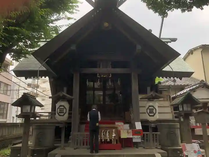三島神社の本殿・本堂