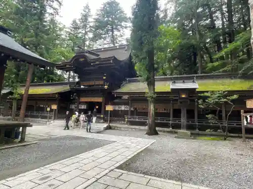 諏訪大社下社春宮(長野県)