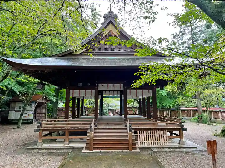 金崎宮の本殿・本堂