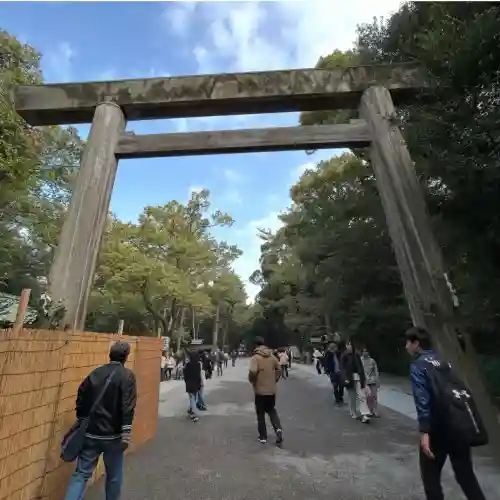熱田神宮の{uncategorized: "未分類", other: "その他", undefined: "問題あり", building: "その他建物", grave: "お墓", sacred_gate: "鳥居", guardian: "狛犬", statue: "像", buddha: "仏像", history: "歴史", nature: "自然", garden: "庭園", animal: "動物", pagoda: "塔", temizu: "手水舎", mountain_gate: "山門・神門", sanctuary: "本殿・本堂", subordinate: "末社・摂社", art: "芸術", scenery: "景色", jizo: "地蔵", ema: "絵馬", goshuin: "御朱印", omikuji: "おみくじ", items: "授与品その他", amulet: "お守り", goshuincho: "御朱印帳", eats: "食事", festival: "お祭り", votive_dance: "神楽", shichigosan: "七五三参", wedding: "結婚式", experience: "体験その他", initially: "初詣", around: "周辺", anti_infection: "感染症対策"}
