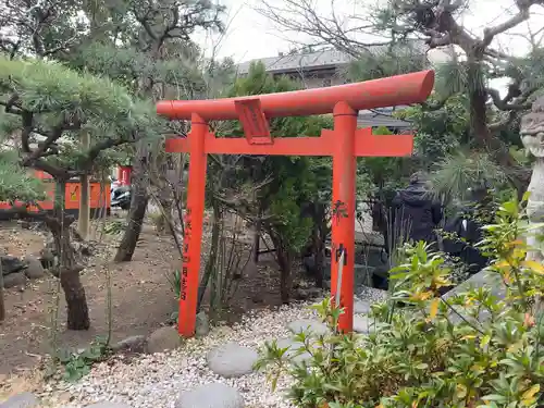 鵠沼伏見稲荷神社の鳥居