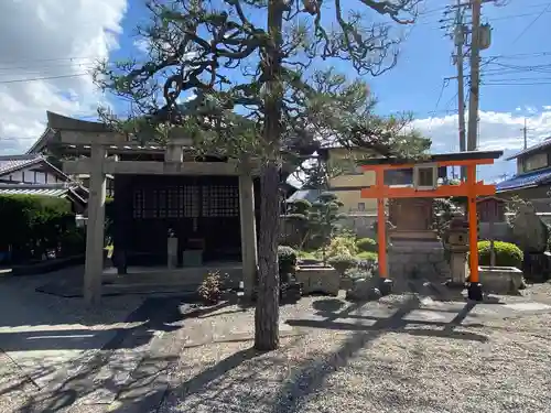 円融寺の山門