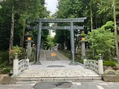 諏訪大社下社秋宮(長野県)