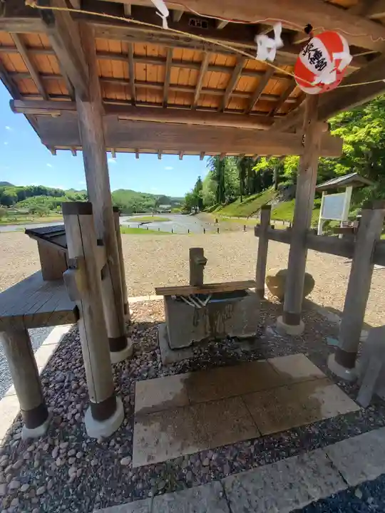 樺崎八幡宮の手水舎