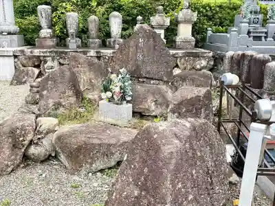 仲明寺(滋賀県)