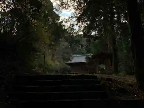 丸郷神社の本殿・本堂