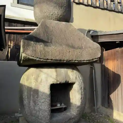 行願寺（革堂）の{uncategorized: "未分類", other: "その他", undefined: "問題あり", building: "その他建物", grave: "お墓", sacred_gate: "鳥居", guardian: "狛犬", statue: "像", buddha: "仏像", history: "歴史", nature: "自然", garden: "庭園", animal: "動物", pagoda: "塔", temizu: "手水舎", mountain_gate: "山門・神門", sanctuary: "本殿・本堂", subordinate: "末社・摂社", art: "芸術", scenery: "景色", jizo: "地蔵", ema: "絵馬", goshuin: "御朱印", omikuji: "おみくじ", items: "授与品その他", amulet: "お守り", goshuincho: "御朱印帳", eats: "食事", festival: "お祭り", votive_dance: "神楽", shichigosan: "七五三参", wedding: "結婚式", experience: "体験その他", initially: "初詣", around: "周辺", anti_infection: "感染症対策"}