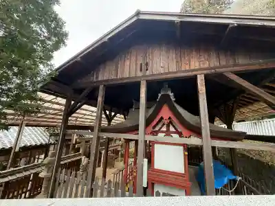 添御縣坐神社の{uncategorized: "未分類", other: "その他", undefined: "問題あり", building: "その他建物", grave: "お墓", sacred_gate: "鳥居", guardian: "狛犬", statue: "像", buddha: "仏像", history: "歴史", nature: "自然", garden: "庭園", animal: "動物", pagoda: "塔", temizu: "手水舎", mountain_gate: "山門・神門", sanctuary: "本殿・本堂", subordinate: "末社・摂社", art: "芸術", scenery: "景色", jizo: "地蔵", ema: "絵馬", goshuin: "御朱印", omikuji: "おみくじ", items: "授与品その他", amulet: "お守り", goshuincho: "御朱印帳", eats: "食事", festival: "お祭り", votive_dance: "神楽", shichigosan: "七五三参", wedding: "結婚式", experience: "体験その他", initially: "初詣", around: "周辺", anti_infection: "感染症対策"}