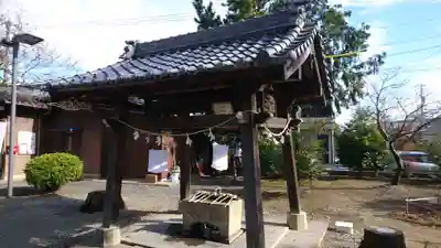 本莊神社の手水舎