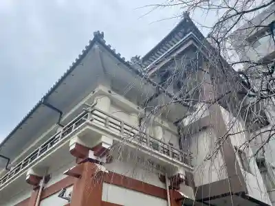 龍善寺の{uncategorized: "未分類", other: "その他", undefined: "問題あり", building: "その他建物", grave: "お墓", sacred_gate: "鳥居", guardian: "狛犬", statue: "像", buddha: "仏像", history: "歴史", nature: "自然", garden: "庭園", animal: "動物", pagoda: "塔", temizu: "手水舎", mountain_gate: "山門・神門", sanctuary: "本殿・本堂", subordinate: "末社・摂社", art: "芸術", scenery: "景色", jizo: "地蔵", ema: "絵馬", goshuin: "御朱印", omikuji: "おみくじ", items: "授与品その他", amulet: "お守り", goshuincho: "御朱印帳", eats: "食事", festival: "お祭り", votive_dance: "神楽", shichigosan: "七五三参", wedding: "結婚式", experience: "体験その他", initially: "初詣", around: "周辺", anti_infection: "感染症対策"}