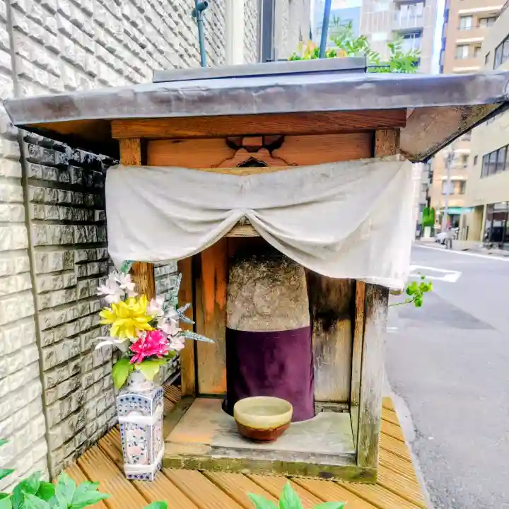 道祖神(小伝馬町)の{uncategorized: "未分類", other: "その他", undefined: "問題あり", building: "その他建物", grave: "お墓", sacred_gate: "鳥居", guardian: "狛犬", statue: "像", buddha: "仏像", history: "歴史", nature: "自然", garden: "庭園", animal: "動物", pagoda: "塔", temizu: "手水舎", mountain_gate: "山門・神門", sanctuary: "本殿・本堂", subordinate: "末社・摂社", art: "芸術", scenery: "景色", jizo: "地蔵", ema: "絵馬", goshuin: "御朱印", omikuji: "おみくじ", items: "授与品その他", amulet: "お守り", goshuincho: "御朱印帳", eats: "食事", festival: "お祭り", votive_dance: "神楽", shichigosan: "七五三参", wedding: "結婚式", experience: "体験その他", initially: "初詣", around: "周辺", anti_infection: "感染症対策"}