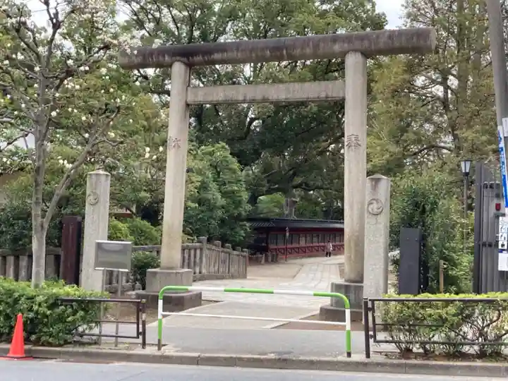 根津神社の鳥居