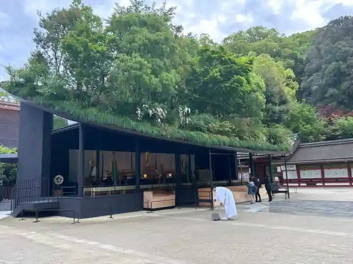 太宰府天満宮の{uncategorized: "未分類", other: "その他", undefined: "問題あり", building: "その他建物", grave: "お墓", sacred_gate: "鳥居", guardian: "狛犬", statue: "像", buddha: "仏像", history: "歴史", nature: "自然", garden: "庭園", animal: "動物", pagoda: "塔", temizu: "手水舎", mountain_gate: "山門・神門", sanctuary: "本殿・本堂", subordinate: "末社・摂社", art: "芸術", scenery: "景色", jizo: "地蔵", ema: "絵馬", goshuin: "御朱印", omikuji: "おみくじ", items: "授与品その他", amulet: "お守り", goshuincho: "御朱印帳", eats: "食事", festival: "お祭り", votive_dance: "神楽", shichigosan: "七五三参", wedding: "結婚式", experience: "体験その他", initially: "初詣", around: "周辺", anti_infection: "感染症対策"}