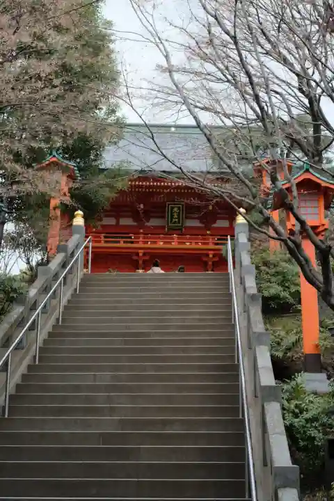 穴八幡宮の{uncategorized: "未分類", other: "その他", undefined: "問題あり", building: "その他建物", grave: "お墓", sacred_gate: "鳥居", guardian: "狛犬", statue: "像", buddha: "仏像", history: "歴史", nature: "自然", garden: "庭園", animal: "動物", pagoda: "塔", temizu: "手水舎", mountain_gate: "山門・神門", sanctuary: "本殿・本堂", subordinate: "末社・摂社", art: "芸術", scenery: "景色", jizo: "地蔵", ema: "絵馬", goshuin: "御朱印", omikuji: "おみくじ", items: "授与品その他", amulet: "お守り", goshuincho: "御朱印帳", eats: "食事", festival: "お祭り", votive_dance: "神楽", shichigosan: "七五三参", wedding: "結婚式", experience: "体験その他", initially: "初詣", around: "周辺", anti_infection: "感染症対策"}