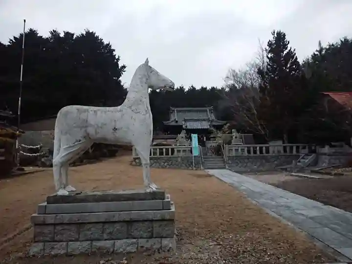 八幡社(本地町)の狛犬