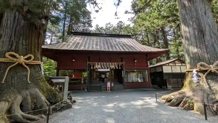 北口本宮冨士浅間神社の{uncategorized: "未分類", other: "その他", undefined: "問題あり", building: "その他建物", grave: "お墓", sacred_gate: "鳥居", guardian: "狛犬", statue: "像", buddha: "仏像", history: "歴史", nature: "自然", garden: "庭園", animal: "動物", pagoda: "塔", temizu: "手水舎", mountain_gate: "山門・神門", sanctuary: "本殿・本堂", subordinate: "末社・摂社", art: "芸術", scenery: "景色", jizo: "地蔵", ema: "絵馬", goshuin: "御朱印", omikuji: "おみくじ", items: "授与品その他", amulet: "お守り", goshuincho: "御朱印帳", eats: "食事", festival: "お祭り", votive_dance: "神楽", shichigosan: "七五三参", wedding: "結婚式", experience: "体験その他", initially: "初詣", around: "周辺", anti_infection: "感染症対策"}