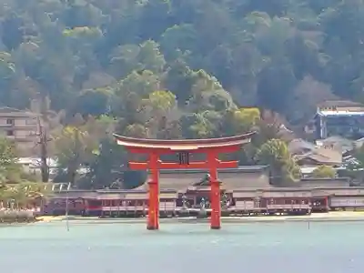厳島神社(広島県)