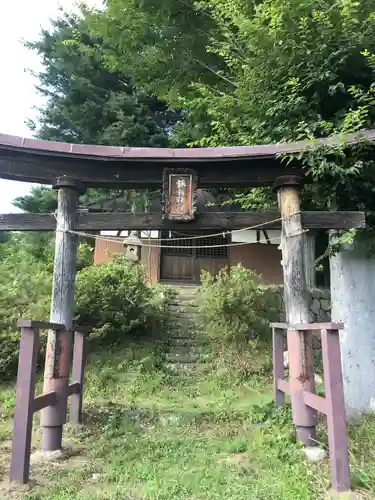 諏訪神社(真田本城跡)の鳥居