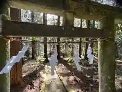 日光大室高龗神社の建物その他