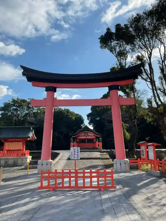 宇佐神宮の{uncategorized: "未分類", other: "その他", undefined: "問題あり", building: "その他建物", grave: "お墓", sacred_gate: "鳥居", guardian: "狛犬", statue: "像", buddha: "仏像", history: "歴史", nature: "自然", garden: "庭園", animal: "動物", pagoda: "塔", temizu: "手水舎", mountain_gate: "山門・神門", sanctuary: "本殿・本堂", subordinate: "末社・摂社", art: "芸術", scenery: "景色", jizo: "地蔵", ema: "絵馬", goshuin: "御朱印", omikuji: "おみくじ", items: "授与品その他", amulet: "お守り", goshuincho: "御朱印帳", eats: "食事", festival: "お祭り", votive_dance: "神楽", shichigosan: "七五三参", wedding: "結婚式", experience: "体験その他", initially: "初詣", around: "周辺", anti_infection: "感染症対策"}