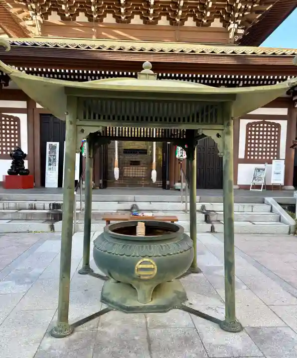 福海寺の{uncategorized: "未分類", other: "その他", undefined: "問題あり", building: "その他建物", grave: "お墓", sacred_gate: "鳥居", guardian: "狛犬", statue: "像", buddha: "仏像", history: "歴史", nature: "自然", garden: "庭園", animal: "動物", pagoda: "塔", temizu: "手水舎", mountain_gate: "山門・神門", sanctuary: "本殿・本堂", subordinate: "末社・摂社", art: "芸術", scenery: "景色", jizo: "地蔵", ema: "絵馬", goshuin: "御朱印", omikuji: "おみくじ", items: "授与品その他", amulet: "お守り", goshuincho: "御朱印帳", eats: "食事", festival: "お祭り", votive_dance: "神楽", shichigosan: "七五三参", wedding: "結婚式", experience: "体験その他", initially: "初詣", around: "周辺", anti_infection: "感染症対策"}