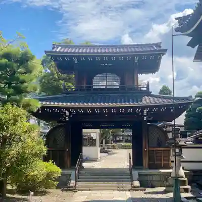 大谷本廟の山門・神門