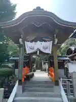 八坂寺の山門・神門