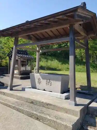 三上神社の手水