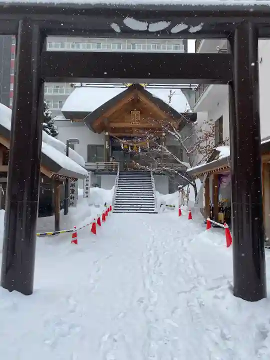 札幌祖霊神社の鳥居