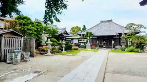 花蔵院の本殿・本堂
