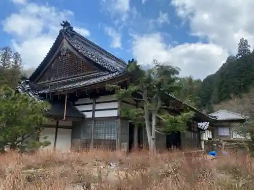 宗鏡寺の{uncategorized: "未分類", other: "その他", undefined: "問題あり", building: "その他建物", grave: "お墓", sacred_gate: "鳥居", guardian: "狛犬", statue: "像", buddha: "仏像", history: "歴史", nature: "自然", garden: "庭園", animal: "動物", pagoda: "塔", temizu: "手水舎", mountain_gate: "山門・神門", sanctuary: "本殿・本堂", subordinate: "末社・摂社", art: "芸術", scenery: "景色", jizo: "地蔵", ema: "絵馬", goshuin: "御朱印", omikuji: "おみくじ", items: "授与品その他", amulet: "お守り", goshuincho: "御朱印帳", eats: "食事", festival: "お祭り", votive_dance: "神楽", shichigosan: "七五三参", wedding: "結婚式", experience: "体験その他", initially: "初詣", around: "周辺", anti_infection: "感染症対策"}
