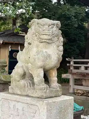 居神神社の狛犬