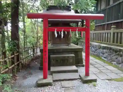 白笹稲荷神社の末社・摂社
