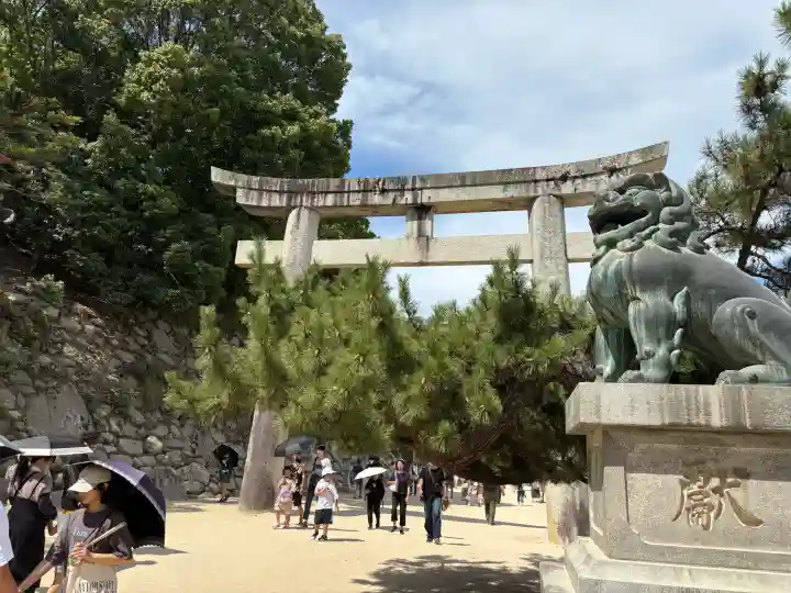 厳島神社の{uncategorized: "未分類", other: "その他", undefined: "問題あり", building: "その他建物", grave: "お墓", sacred_gate: "鳥居", guardian: "狛犬", statue: "像", buddha: "仏像", history: "歴史", nature: "自然", garden: "庭園", animal: "動物", pagoda: "塔", temizu: "手水舎", mountain_gate: "山門・神門", sanctuary: "本殿・本堂", subordinate: "末社・摂社", art: "芸術", scenery: "景色", jizo: "地蔵", ema: "絵馬", goshuin: "御朱印", omikuji: "おみくじ", items: "授与品その他", amulet: "お守り", goshuincho: "御朱印帳", eats: "食事", festival: "お祭り", votive_dance: "神楽", shichigosan: "七五三参", wedding: "結婚式", experience: "体験その他", initially: "初詣", around: "周辺", anti_infection: "感染症対策"}