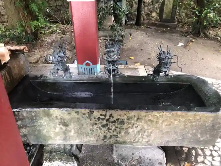 波上宮の手水舎