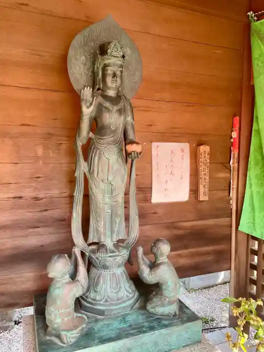 大光寺の{uncategorized: "未分類", other: "その他", undefined: "問題あり", building: "その他建物", grave: "お墓", sacred_gate: "鳥居", guardian: "狛犬", statue: "像", buddha: "仏像", history: "歴史", nature: "自然", garden: "庭園", animal: "動物", pagoda: "塔", temizu: "手水舎", mountain_gate: "山門・神門", sanctuary: "本殿・本堂", subordinate: "末社・摂社", art: "芸術", scenery: "景色", jizo: "地蔵", ema: "絵馬", goshuin: "御朱印", omikuji: "おみくじ", items: "授与品その他", amulet: "お守り", goshuincho: "御朱印帳", eats: "食事", festival: "お祭り", votive_dance: "神楽", shichigosan: "七五三参", wedding: "結婚式", experience: "体験その他", initially: "初詣", around: "周辺", anti_infection: "感染症対策"}