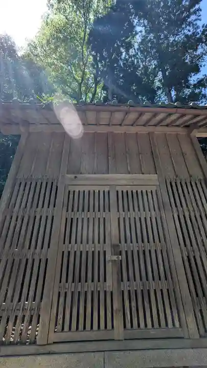 布勢立石神社(滋賀県)